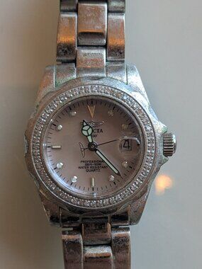 Invicta 2556 Swiss Diamond Women’s Watch Quartz Stainless Steel 10 ATM Pro Diver